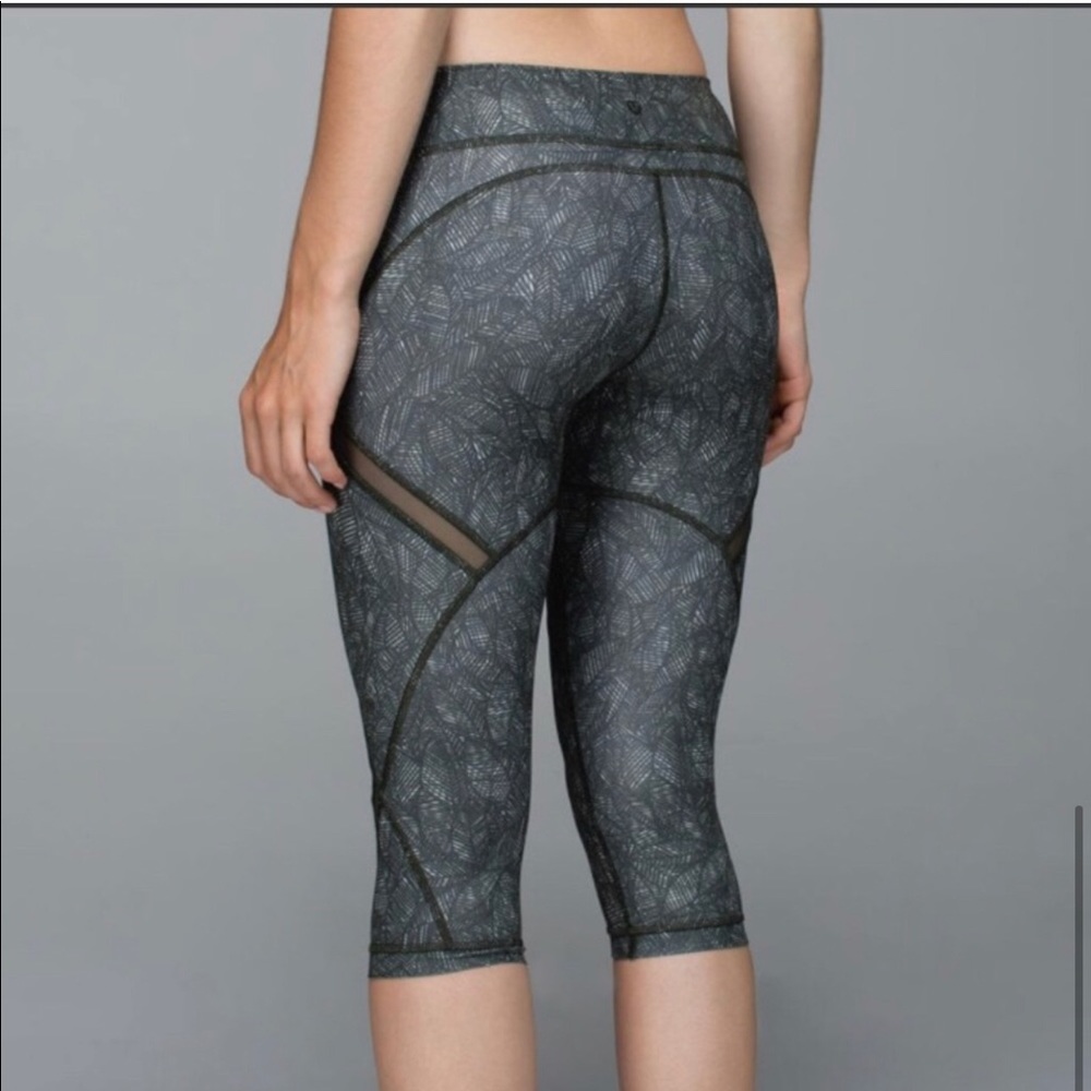Lululemon Cool To Street Crop